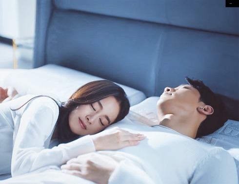 Bất ngờ với nhan sắc thật của Bi Rain - Kim Tae Hee trong tiệc thôi nôi con gái thứ 2 - 6 Bất ngờ với nhan sắc thật của Bi Rain - Kim Tae Hee trong tiệc thôi nôi con gái thứ 2 - 6