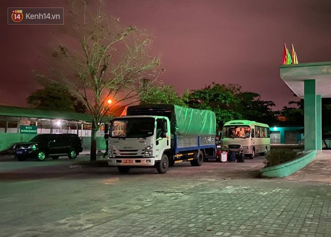 Nhóm du khách từ 'tâm dịch' Hàn Quốc đến Đà Nẵng nhưng không muốn cách ly đã lên máy bay về nước lúc nửa đêm - 1 Nhóm du khách từ 'tâm dịch' Hàn Quốc đến Đà Nẵng nhưng không muốn cách ly đã lên máy bay về nước lúc nửa đêm - 1