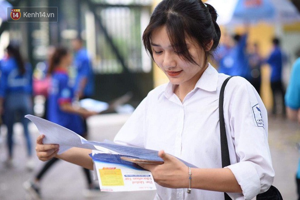 NÓNG: Bộ GD-ĐT đề nghị học sinh mầm non, tiểu học, THCS cả nước nghỉ tiếp 1- 2 tuần tới NÓNG: Bộ GD-ĐT đề nghị học sinh mầm non, tiểu học, THCS cả nước nghỉ tiếp 1- 2 tuần tới