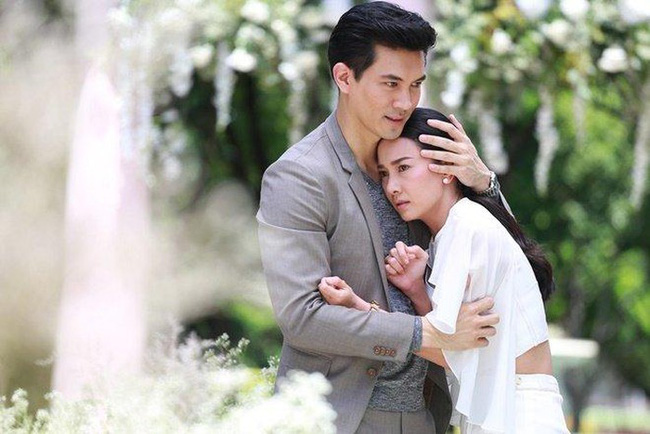 Đêm tân hôn hốt hoảng khi thấy chồng cũ xông vào nhà mặt xây xước đặt cục tiền xuống bàn tuyên bố: 'Hạ màn đi, bằng này đã đủ chưa?' - 1 Đêm tân hôn hốt hoảng khi thấy chồng cũ xông vào nhà mặt xây xước đặt cục tiền xuống bàn tuyên bố: 'Hạ màn đi, bằng này đã đủ chưa?' - 1