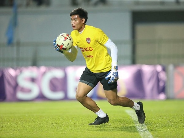 Thủ môn Thái Lan tiết lộ bí quyết 'cướp' vị trí chính thức của Đặng Văn Lâm - 1