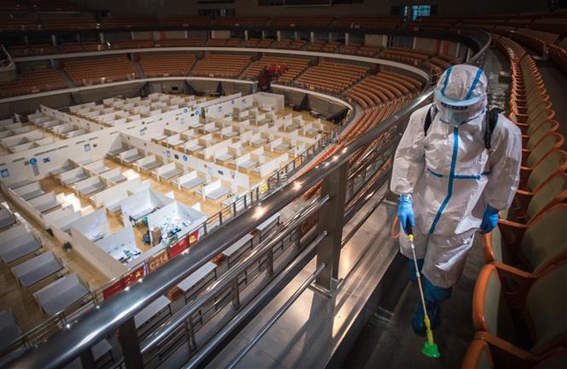 Dịch ghi nhận tại 111 quốc gia và vùng lãnh thổ, 4.025 người tử vong, WHO cảnh báo nguy cơ COVID-19 thành đại dịch