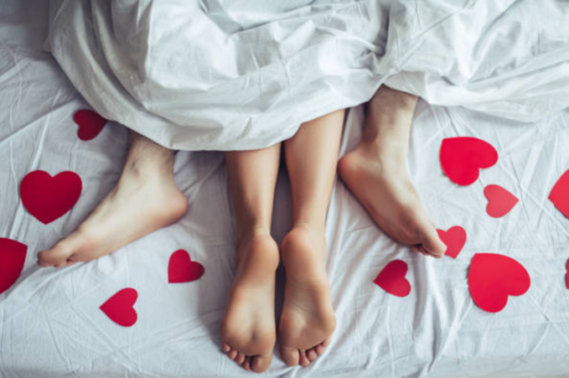 Tần suất quan hệ tình dục dày đặc sẽ gây ra 5 tác hại lớn đối với sức khỏe phụ nữ - 2 Tần suất quan hệ tình dục dày đặc sẽ gây ra 5 tác hại lớn đối với sức khỏe phụ nữ - 2