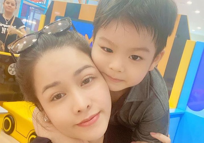 Chồng cũ Nhật Kim Anh: 'Con đang sống yên ổn cô ấy lại giành nuôi' - 1 Chồng cũ Nhật Kim Anh: 'Con đang sống yên ổn cô ấy lại giành nuôi' - 1