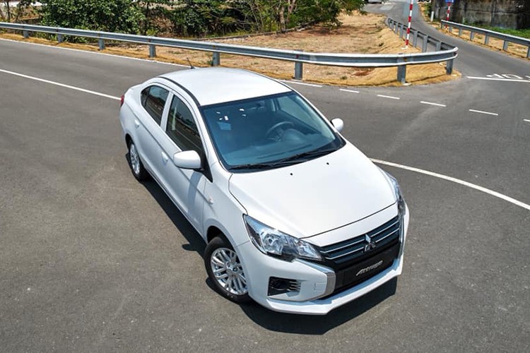 Mitsubishi Attrage chỉ 375 triệu, đối thủ của Kia Soluto - 1 Mitsubishi Attrage chỉ 375 triệu, đối thủ của Kia Soluto - 1