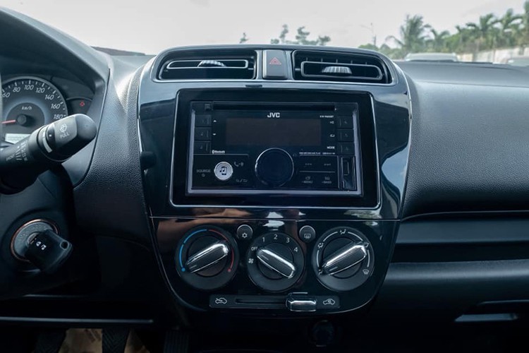 Mitsubishi Attrage chỉ 375 triệu, đối thủ của Kia Soluto - 9 Mitsubishi Attrage chỉ 375 triệu, đối thủ của Kia Soluto - 9