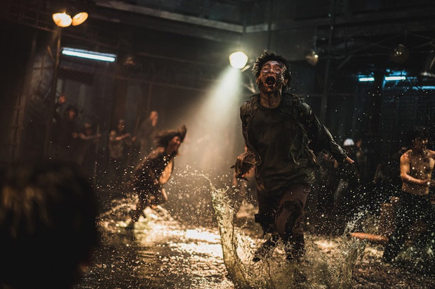 'Train To Busan 2' tung hình ảnh Kang Dong Won mạnh mẽ, khoe góc nghiêng cực phẩm - 1 'Train To Busan 2' tung hình ảnh Kang Dong Won mạnh mẽ, khoe góc nghiêng cực phẩm - 1