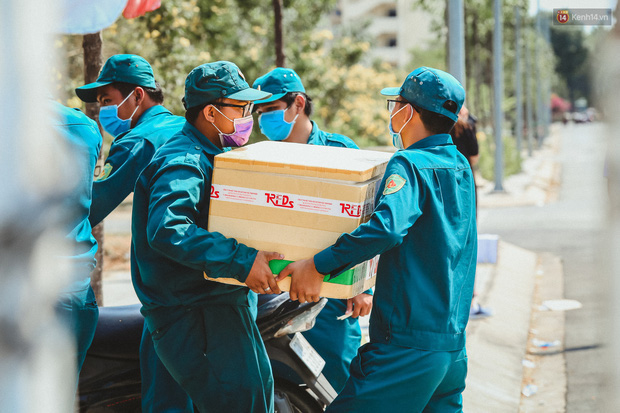 Sau Võ Hoàng Yến, đến lượt Trấn Thành lên tiếng về chuyện quá tải tiếp tế ở khu cách ly Sau Võ Hoàng Yến, đến lượt Trấn Thành lên tiếng về chuyện quá tải tiếp tế ở khu cách ly