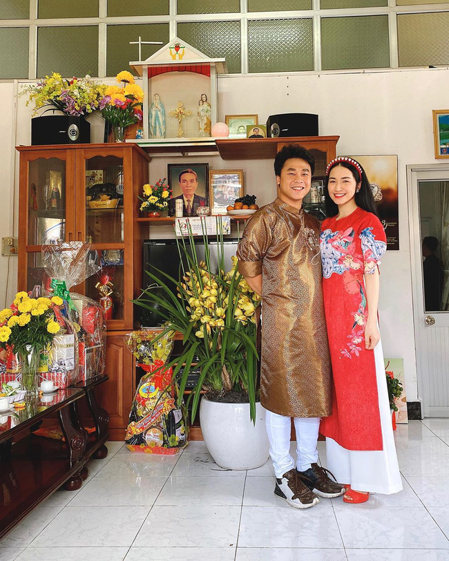 Chưa bao giờ lên tiếng phủ nhận chuyện kết hôn, Hòa Minzy giờ đây còn ngầm xác nhận đã lấy chồng bằng chi tiết này? - 1 Chưa bao giờ lên tiếng phủ nhận chuyện kết hôn, Hòa Minzy giờ đây còn ngầm xác nhận đã lấy chồng bằng chi tiết này? - 1