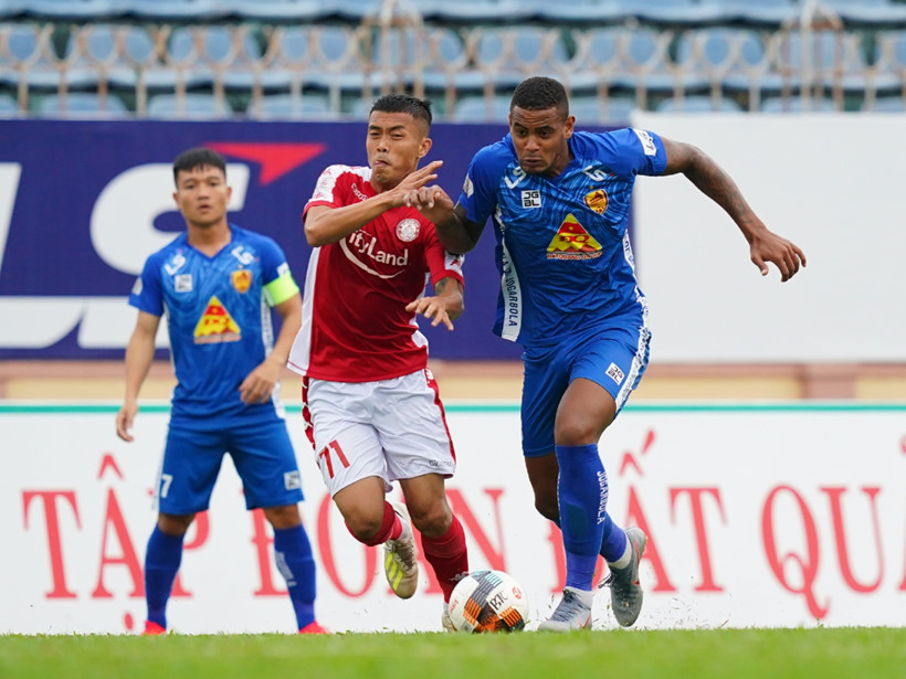 CLB Quảng Nam phản đối phương án đá cách ly tập trung của VPF: 'Mạng người quan trọng hơn V.League' - 1 CLB Quảng Nam phản đối phương án đá cách ly tập trung của VPF: 'Mạng người quan trọng hơn V.League' - 1