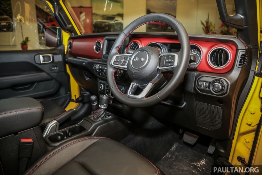 Jeep Wrangler Unlimited Rubicon quay trở lại Malaysia, hi vọng sẽ sớm về Việt Nam - 6 Jeep Wrangler Unlimited Rubicon quay trở lại Malaysia, hi vọng sẽ sớm về Việt Nam - 6