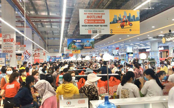 Quảng Ngãi: Hàng trăm người chen chân khai trương Big C-Go giữa mùa Covid-19 Quảng Ngãi: Hàng trăm người chen chân khai trương Big C-Go giữa mùa Covid-19