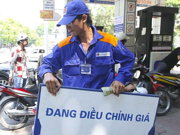 Giá xăng giảm sâu kỷ lục sau nhiều năm vào ngày mai 29/3 Giá xăng giảm sâu kỷ lục sau nhiều năm vào ngày mai 29/3