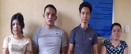 Chuỗi ngày kinh hoàng trong quán cà phê kích dục của nữ tiếp viên bị đánh thương tật 96% Chuỗi ngày kinh hoàng trong quán cà phê kích dục của nữ tiếp viên bị đánh thương tật 96%