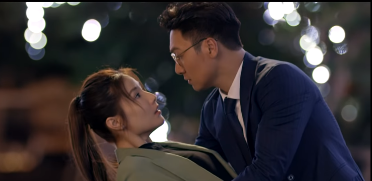 Tình yêu và tham vọng tập 3: Hoàng Thổ sập bẫy Phong 'cáo già', Linh ngã vào vòng tay sếp - 2 Tình yêu và tham vọng tập 3: Hoàng Thổ sập bẫy Phong 'cáo già', Linh ngã vào vòng tay sếp - 2