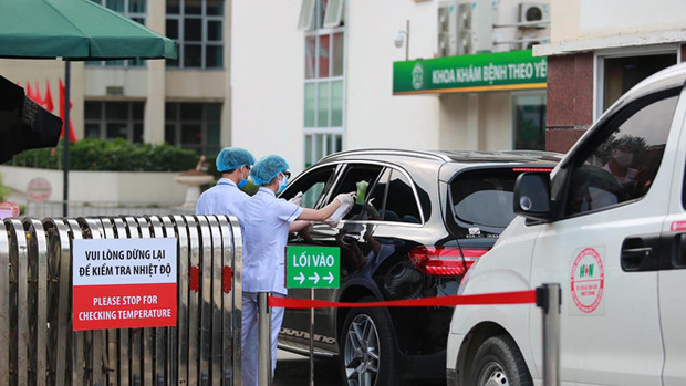Thêm 9 ca nhiễm mới trong đó 8 ca liên quan 'ổ dịch' Bạch Mai, Việt Nam ghi nhận 203 trường hợp mắc Covid-19 Thêm 9 ca nhiễm mới trong đó 8 ca liên quan 'ổ dịch' Bạch Mai, Việt Nam ghi nhận 203 trường hợp mắc Covid-19