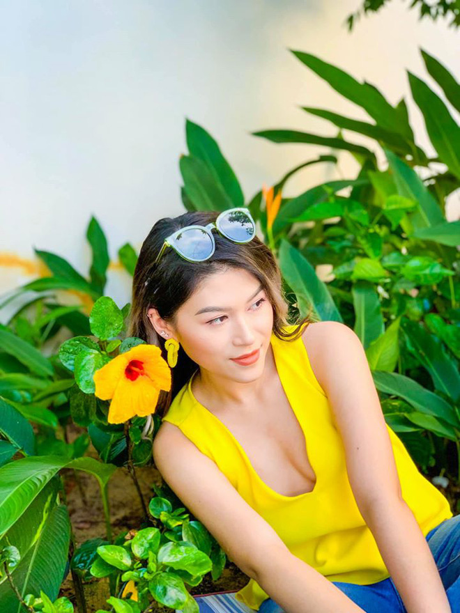Nhan sắc nóng bỏng và cuộc sống xa hoa của nữ diễn viên là con gái đại gia thủy sản - 12 Nhan sắc nóng bỏng và cuộc sống xa hoa của nữ diễn viên là con gái đại gia thủy sản - 12