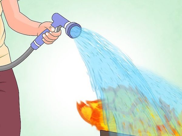 Dập lửa bằng nước nóng hay nước lạnh nhanh hơn? Dập lửa bằng nước nóng hay nước lạnh nhanh hơn?