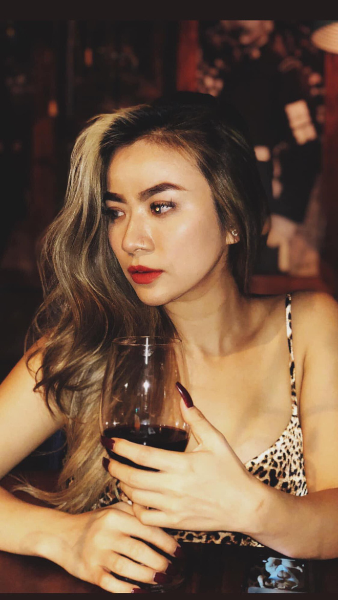 Nghiêm túc chấp hành thủ tục cách ly tập trung theo quy định, cô gái hốt hoảng khi bị đưa đi ngay trong đêm vì có biểu hiện sốt, suy hô hấp Nghiêm túc chấp hành thủ tục cách ly tập trung theo quy định, cô gái hốt hoảng khi bị đưa đi ngay trong đêm vì có biểu hiện sốt, suy hô hấp