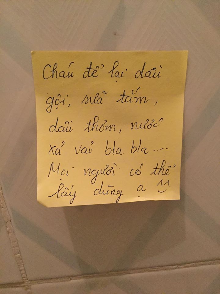 Dọn dẹp phòng sạch sẽ trước khi nhường ký túc xá làm nơi cách ly, nữ sinh còn khiến dân tính quắn quéo vì những mẫu tin nhắn cực dễ thương - 3 Dọn dẹp phòng sạch sẽ trước khi nhường ký túc xá làm nơi cách ly, nữ sinh còn khiến dân tính quắn quéo vì những mẫu tin nhắn cực dễ thương - 3