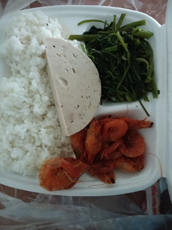 Sinh viên ĐH Y Thái Bình viết đơn tình nguyện tham gia chống dịch: 'Đến ngành nghề của mình còn không dám xông pha thì sao xứng với hai từ y đức' - 3 Sinh viên ĐH Y Thái Bình viết đơn tình nguyện tham gia chống dịch: 'Đến ngành nghề của mình còn không dám xông pha thì sao xứng với hai từ y đức' - 3