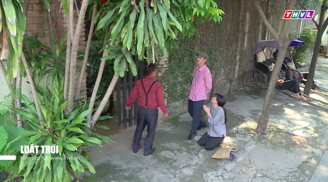 'Luật trời': Được 'tú ông' giải cứu khi bị giang hồ đập đánh, Trang - Ngọc Lan trở thành gái ngành để báo đáp - 2 'Luật trời': Được 'tú ông' giải cứu khi bị giang hồ đập đánh, Trang - Ngọc Lan trở thành gái ngành để báo đáp - 2
