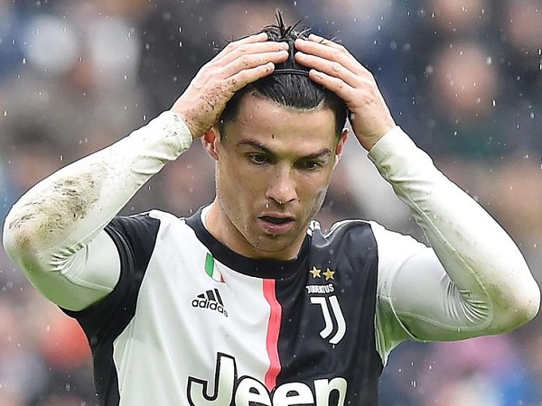 Khủng hoảng kinh tế do COVID-19, Juventus lên kế hoạch 'thanh lý' Ronaldo Khủng hoảng kinh tế do COVID-19, Juventus lên kế hoạch 'thanh lý' Ronaldo