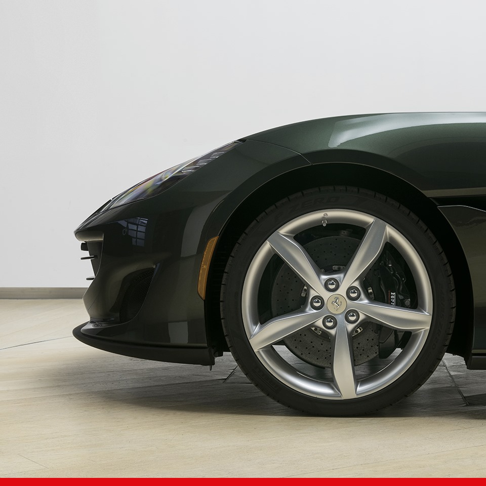 Ferrari Portofino lạ mắt trong 'bộ cánh' siêu độc màu xanh sậm - 1 Ferrari Portofino lạ mắt trong 'bộ cánh' siêu độc màu xanh sậm - 1