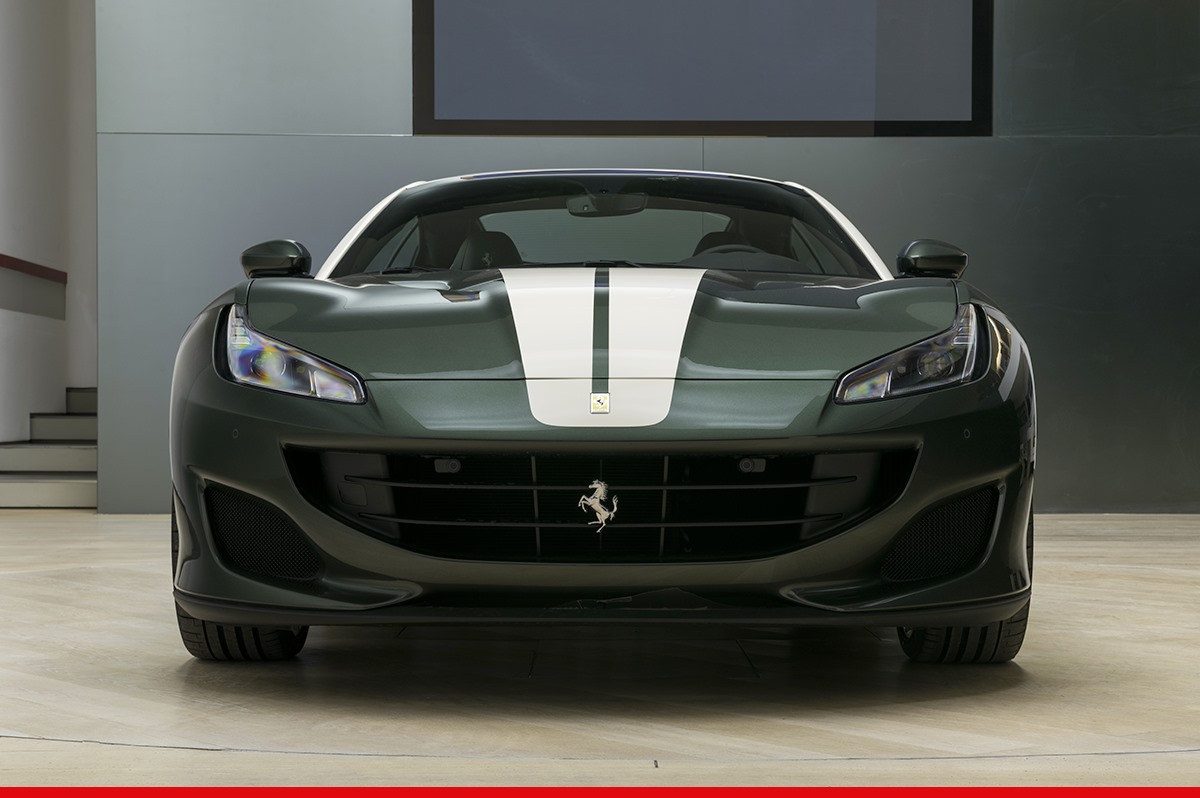 Ferrari Portofino lạ mắt trong 'bộ cánh' siêu độc màu xanh sậm Ferrari Portofino lạ mắt trong 'bộ cánh' siêu độc màu xanh sậm