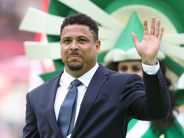 Ronaldo 'béo' từ chối xét nghiệm COVID-19 Ronaldo 'béo' từ chối xét nghiệm COVID-19