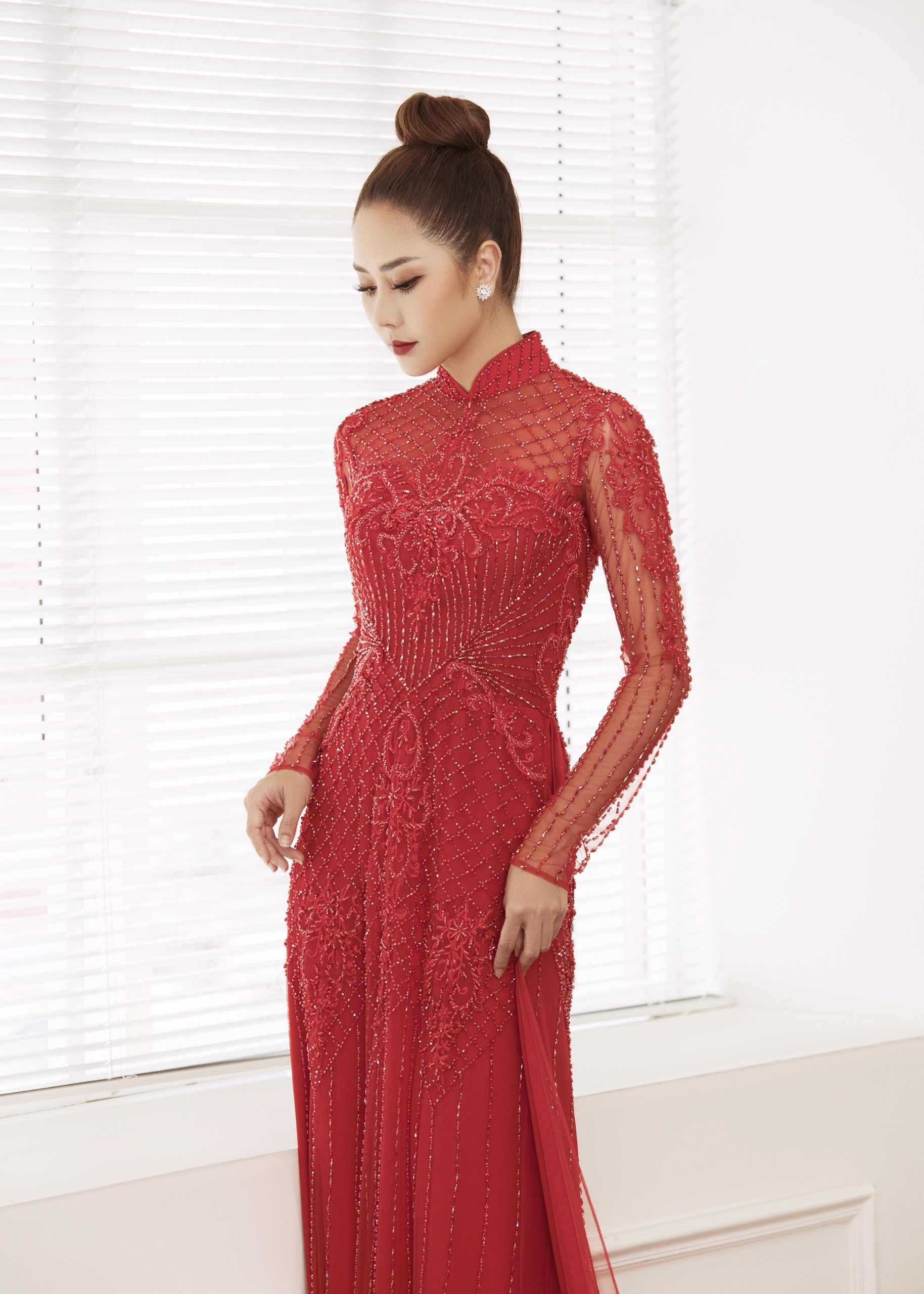 Tường Vi xinh đẹp, khoe sắc quyến rũ với áo dài - 7 Tường Vi xinh đẹp, khoe sắc quyến rũ với áo dài - 7