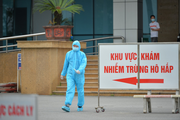 Truy tìm những 'ca bệnh số 0' mất dấu liên quan đến 'ổ dịch' Bệnh viện Bạch Mai - 1 Truy tìm những 'ca bệnh số 0' mất dấu liên quan đến 'ổ dịch' Bệnh viện Bạch Mai - 1