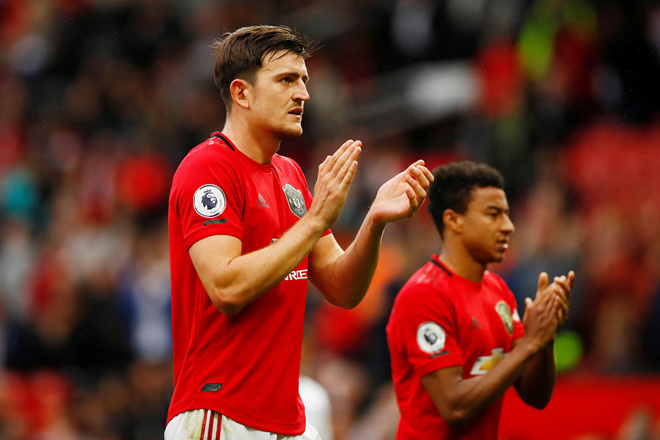 Nóng: Toàn đội Man United tình nguyện giảm lương, góp trăm tỷ cho cuộc chiến chống Covid-19 - 1 Nóng: Toàn đội Man United tình nguyện giảm lương, góp trăm tỷ cho cuộc chiến chống Covid-19 - 1
