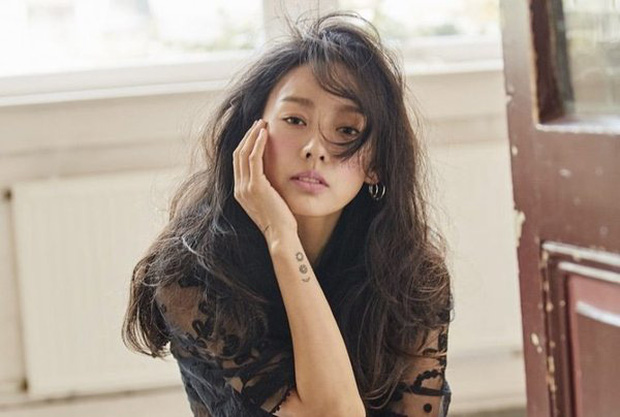 Sao châu Á hỗ trợ người dân giữa đại dịch: Lee Hyori miễn phí tiền thuê nhà, 'mỹ nhân đẹp nhất Philippines' nấu hàng trăm bữa ăn cho đội chống Covid-19 - 5 Sao châu Á hỗ trợ người dân giữa đại dịch: Lee Hyori miễn phí tiền thuê nhà, 'mỹ nhân đẹp nhất Philippines' nấu hàng trăm bữa ăn cho đội chống Covid-19 - 5