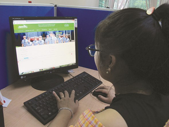 Khó khăn vì dịch COVID-19, đường sắt nhận vận chuyển hàng online - 3 Khó khăn vì dịch COVID-19, đường sắt nhận vận chuyển hàng online - 3