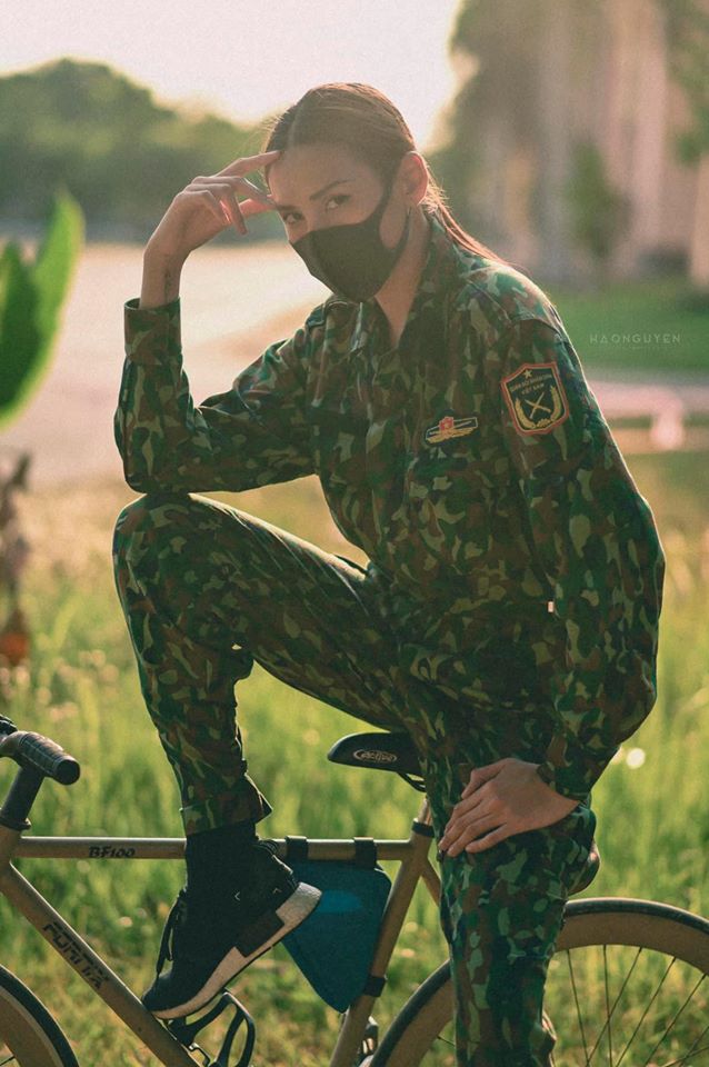 Đã rời 'nhà chung' được vài ngày, Võ Hoàng Yến vẫn gây sốt với bộ ảnh cực phẩm từ thân hình đến thần thái được thực hiện ngay tại khu cách ly - 2 Đã rời 'nhà chung' được vài ngày, Võ Hoàng Yến vẫn gây sốt với bộ ảnh cực phẩm từ thân hình đến thần thái được thực hiện ngay tại khu cách ly - 2