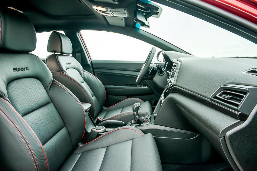 Mazda3 1.5L Luxury và Hyundai Elantra 1.6T - 750 triệu chọn xe nào? - 11 Mazda3 1.5L Luxury và Hyundai Elantra 1.6T - 750 triệu chọn xe nào? - 11