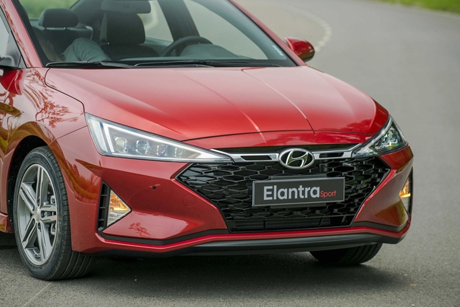 Mazda3 1.5L Luxury và Hyundai Elantra 1.6T - 750 triệu chọn xe nào? - 4 Mazda3 1.5L Luxury và Hyundai Elantra 1.6T - 750 triệu chọn xe nào? - 4