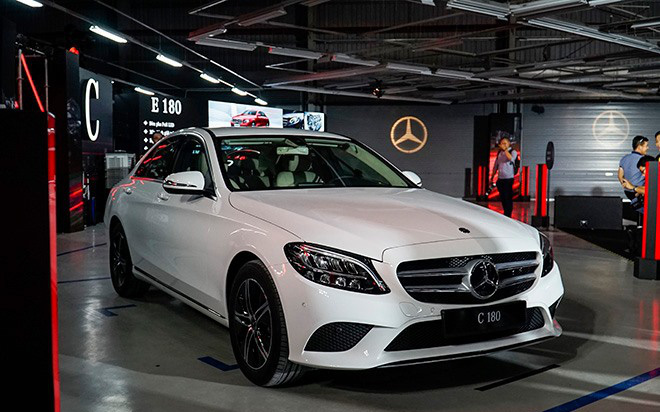 Sau VinFast, tới lượt Mercedes-Benz Việt Nam tạm dừng sản xuất Sau VinFast, tới lượt Mercedes-Benz Việt Nam tạm dừng sản xuất