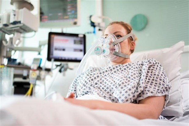 Bán máy thở cho bệnh nhân Covid-19, tỷ phú giàu nhất Singapore bỏ túi 3,5 tỷ USD - 1 Bán máy thở cho bệnh nhân Covid-19, tỷ phú giàu nhất Singapore bỏ túi 3,5 tỷ USD - 1