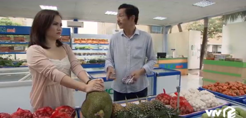 Những ngày không quên tập 1: Cô Xuyến mồi chài cả nhà ông Sơn mua đồ tích trữ liền bị dạy cho 1 bài học! - 5 Những ngày không quên tập 1: Cô Xuyến mồi chài cả nhà ông Sơn mua đồ tích trữ liền bị dạy cho 1 bài học! - 5