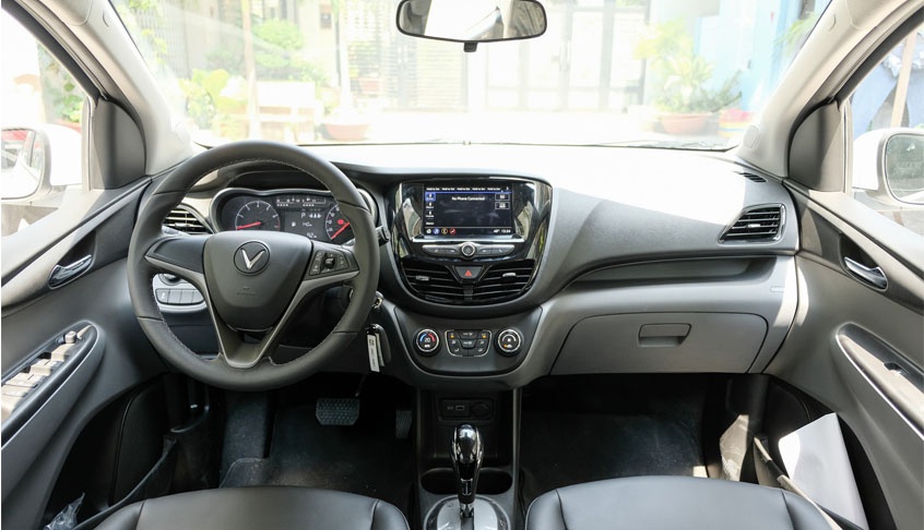 VinFast Fadil và Hyundai Grand i10 - chọn giá tốt hay trang bị nhiều? - 7 VinFast Fadil và Hyundai Grand i10 - chọn giá tốt hay trang bị nhiều? - 7