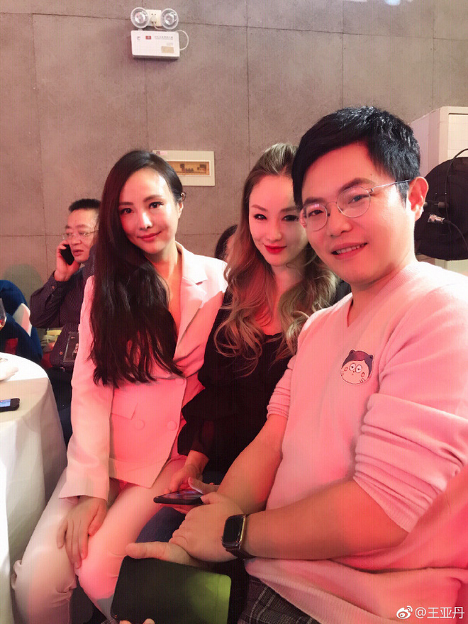 Cuộc sống của Can Lộ Lộ sau khi biến mất khỏi showbiz: Lột xác 180 độ, thay đổi đến khó tin - 8 Cuộc sống của Can Lộ Lộ sau khi biến mất khỏi showbiz: Lột xác 180 độ, thay đổi đến khó tin - 8