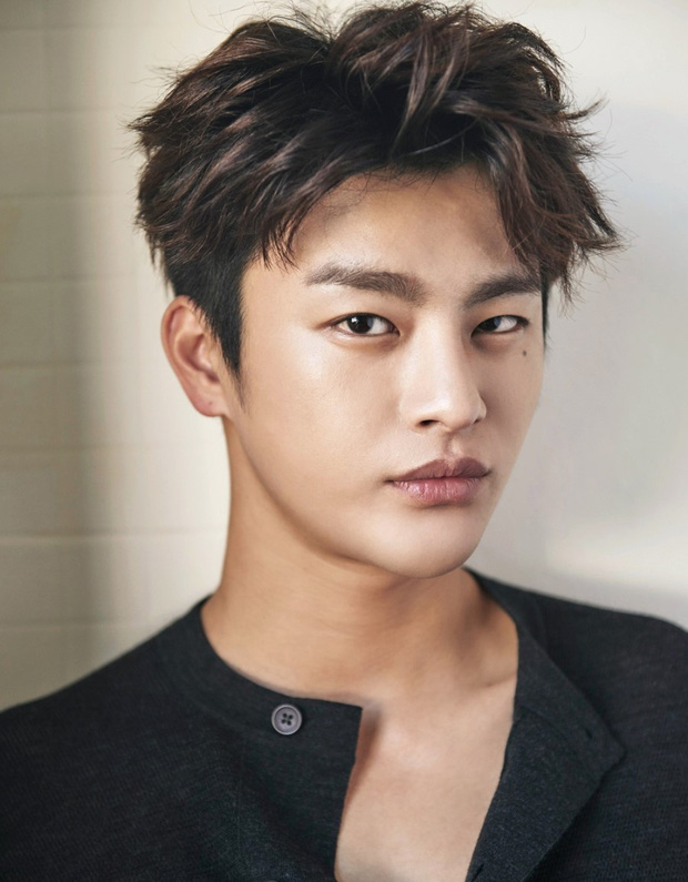 20 tài tử Hàn đẹp trai nhất mọi thời đại: Cả dàn đại nam thần Hyun Bin, Song Joong Ki bị vượt mặt, No.1 gây bất ngờ lớn - 2 20 tài tử Hàn đẹp trai nhất mọi thời đại: Cả dàn đại nam thần Hyun Bin, Song Joong Ki bị vượt mặt, No.1 gây bất ngờ lớn - 2