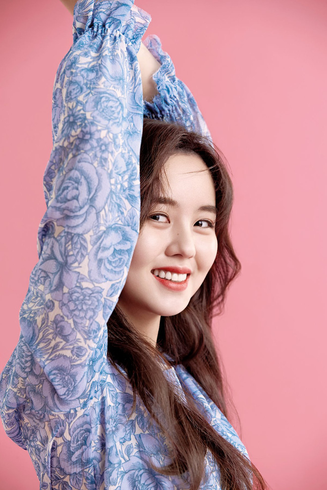 BXH 20 nữ diễn viên Hàn đẹp nhất mọi thời đại: Top 3 gây tranh cãi, vị trí Song Hye Kyo, Son Ye Jin và các nữ thần quá khó hiểu - 36 BXH 20 nữ diễn viên Hàn đẹp nhất mọi thời đại: Top 3 gây tranh cãi, vị trí Song Hye Kyo, Son Ye Jin và các nữ thần quá khó hiểu - 36