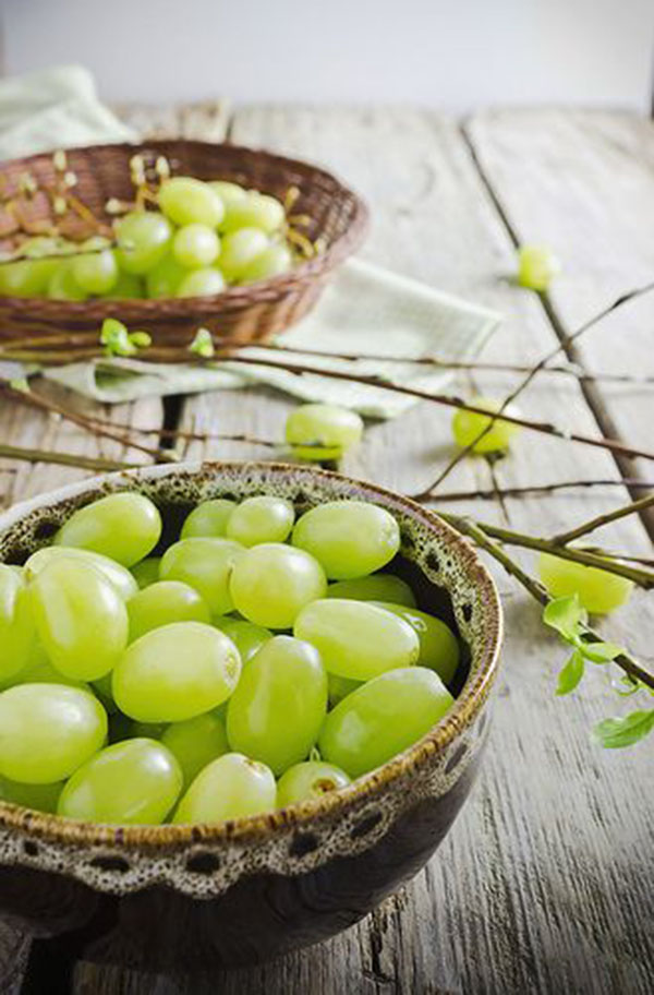 4 loại trái cây phụ nữ nên ăn để giúp loại bỏ lượng dầu nhờn dư thừa trên mặt, chống lão hóa và ngủ ngon giấc hơn - 2 4 loại trái cây phụ nữ nên ăn để giúp loại bỏ lượng dầu nhờn dư thừa trên mặt, chống lão hóa và ngủ ngon giấc hơn - 2