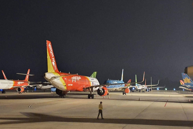Chuyến bay nội địa, xe khách, tàu hỏa hoạt động ra sao sau khi dừng cách ly xã hội? Chuyến bay nội địa, xe khách, tàu hỏa hoạt động ra sao sau khi dừng cách ly xã hội?