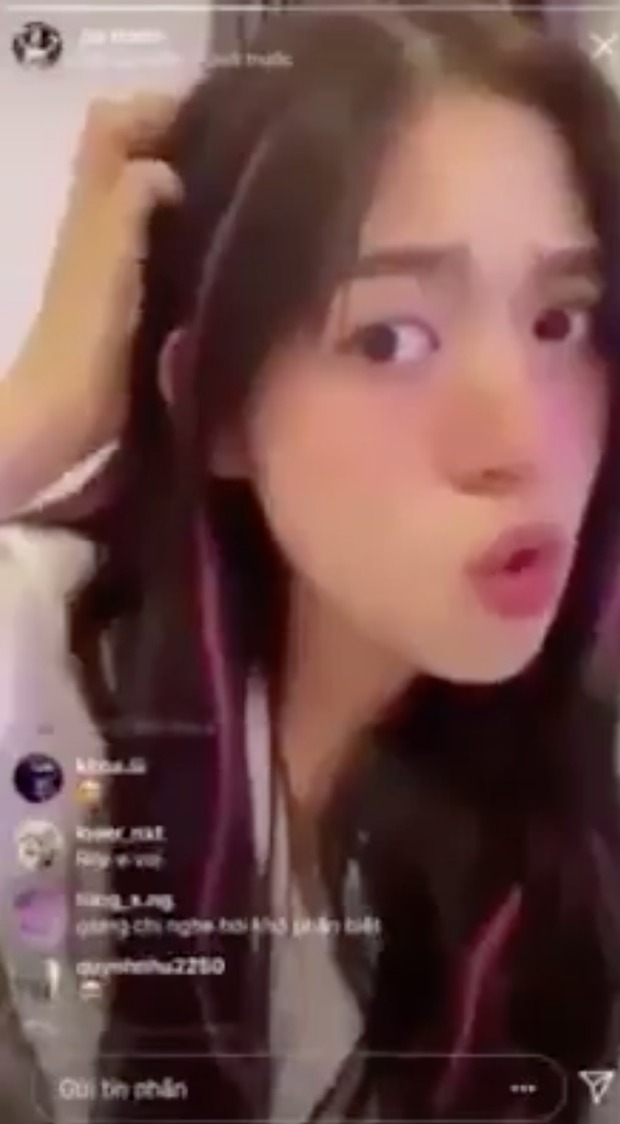 Hot girl 'Trứng rán cần mỡ' bị 'hiện tượng' Trần Đức Bo đăng đàn 'dằn mặt', yêu cầu một lời xin lỗi công khai vì bị 'đàn em' cà khịa Hot girl 'Trứng rán cần mỡ' bị 'hiện tượng' Trần Đức Bo đăng đàn 'dằn mặt', yêu cầu một lời xin lỗi công khai vì bị 'đàn em' cà khịa