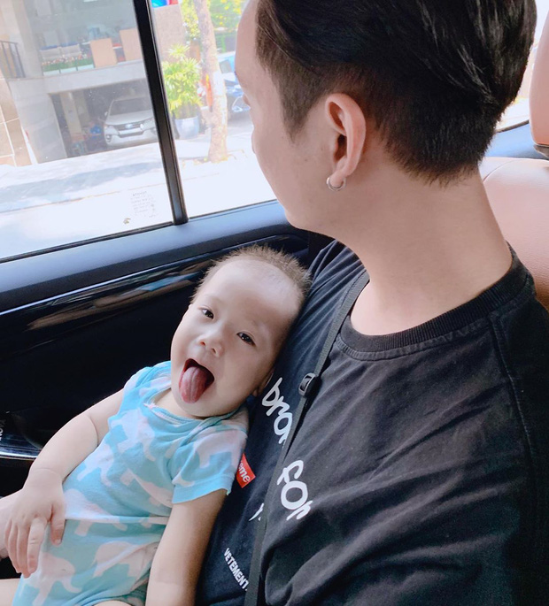 Loạt biểu cảm đưa con gái của JustaTee - Trâm Anh lên hàng hội trưởng meme, độ 'mặn' đảm bảo dẫn đầu gia đình - 10 Loạt biểu cảm đưa con gái của JustaTee - Trâm Anh lên hàng hội trưởng meme, độ 'mặn' đảm bảo dẫn đầu gia đình - 10