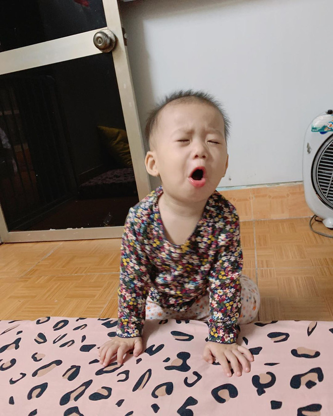 Loạt biểu cảm đưa con gái của JustaTee - Trâm Anh lên hàng hội trưởng meme, độ 'mặn' đảm bảo dẫn đầu gia đình - 7 Loạt biểu cảm đưa con gái của JustaTee - Trâm Anh lên hàng hội trưởng meme, độ 'mặn' đảm bảo dẫn đầu gia đình - 7